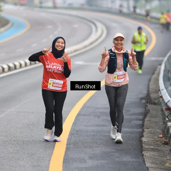 Runner Photo 7023292