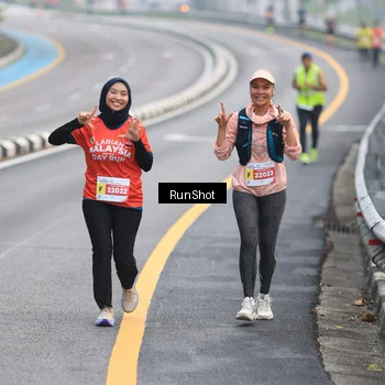 Runner Photo 7023294
