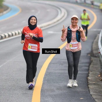 Runner Photo 7023300