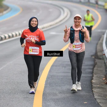 Runner Photo 7023302