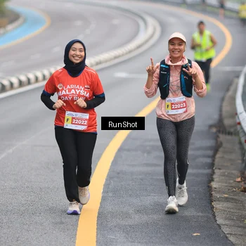 Runner Photo 7023303