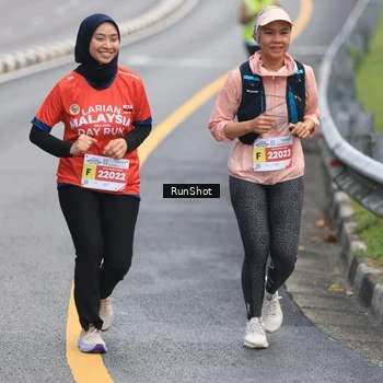 Runner Photo 7023312
