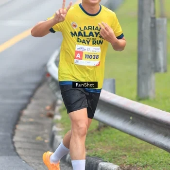 Runner Photo 7023319