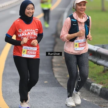 Runner Photo 7023320