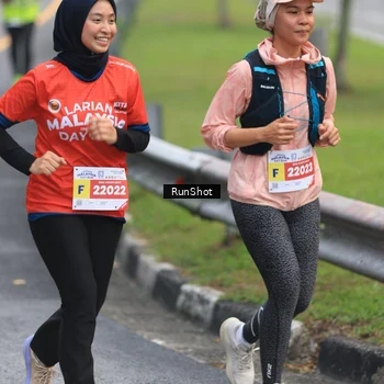 Runner Photo 7023323