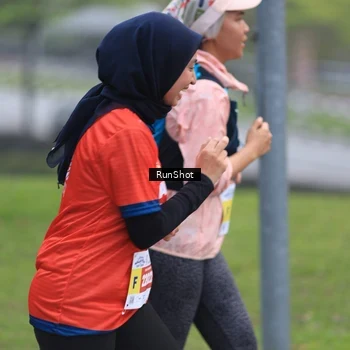 Runner Photo 7023336