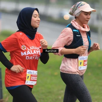 Runner Photo 7023341
