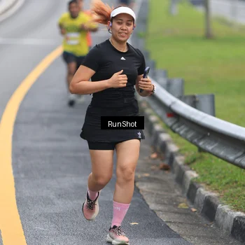 Runner Photo 7023413