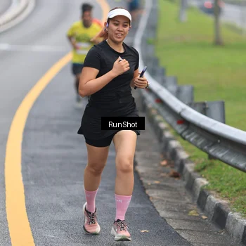 Runner Photo 7023414