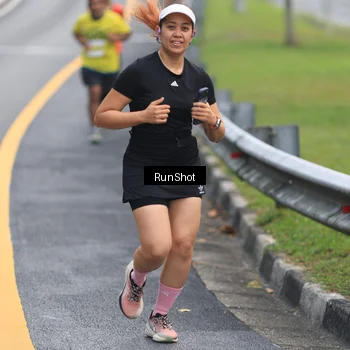 Runner Photo 7023415