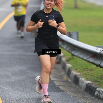Runner Photo 7023420