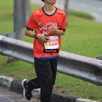 Runner Photo 7023456
