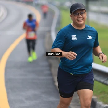 Runner Photo 7023468