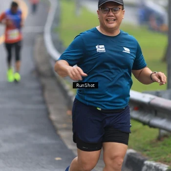 Runner Photo 7023470