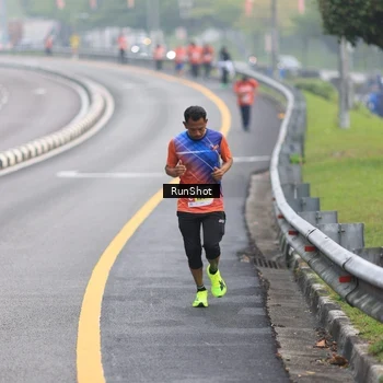 Runner Photo 7023474