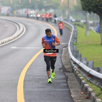 Runner Photo 7023480