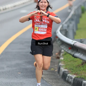 Runner Photo 7023509