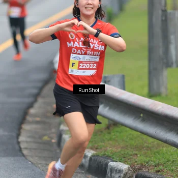 Runner Photo 7023541