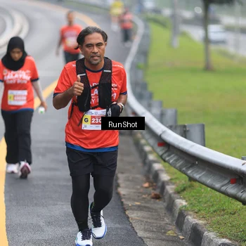 Runner Photo 7023555