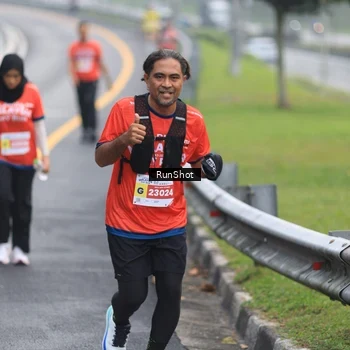 Runner Photo 7023563