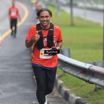 Runner Photo 7023568