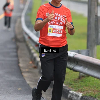 Runner Photo 7023651