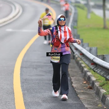 Runner Photo 7023698