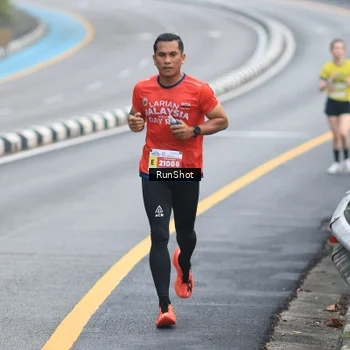 Runner Photo 7023735
