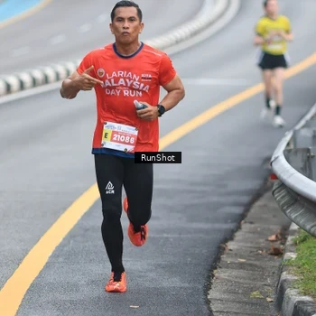 Runner Photo 7023786