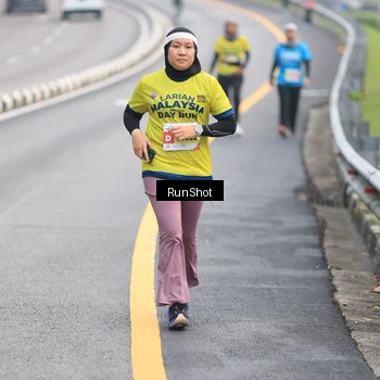 Runner Photo 7023846