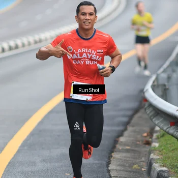 Runner Photo 7023863