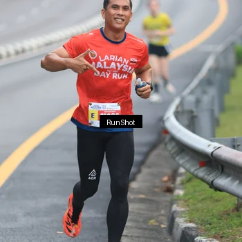 Runner Photo 7023866