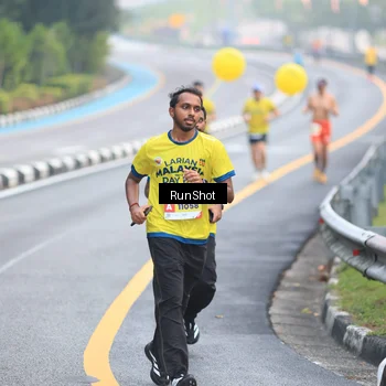 Runner Photo 7023874