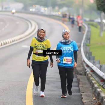 Runner Photo 7023895