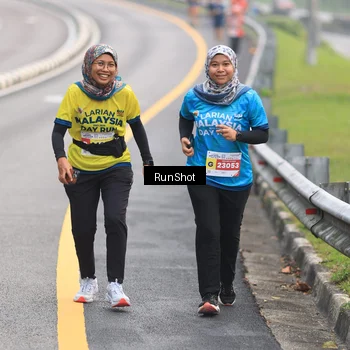 Runner Photo 7023896