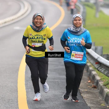 Runner Photo 7023921