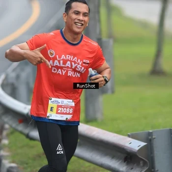 Runner Photo 7023933