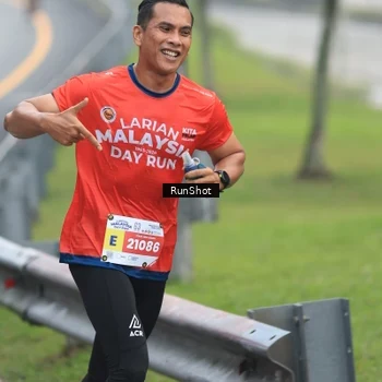 Runner Photo 7023941