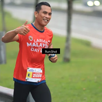 Runner Photo 7023971