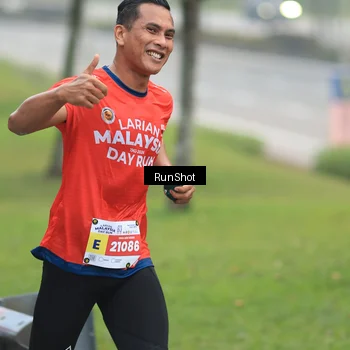 Runner Photo 7023993