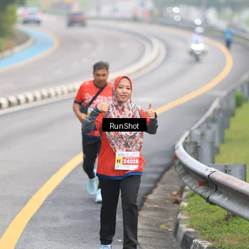 Runner Photo 7023994