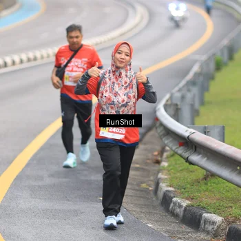 Runner Photo 7023999
