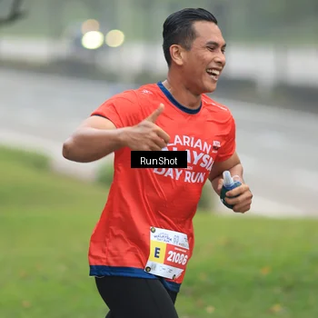 Runner Photo 7024005