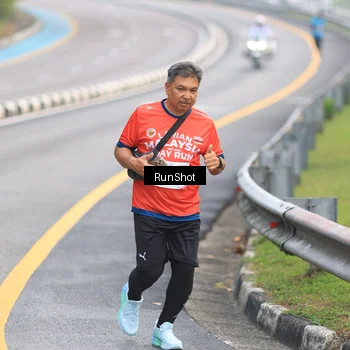 Runner Photo 7024009