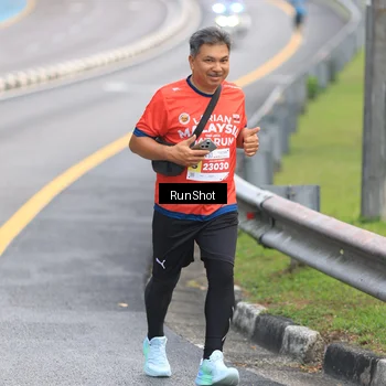 Runner Photo 7024019