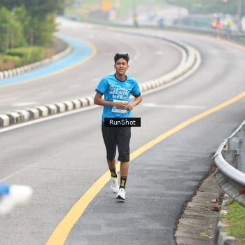 Runner Photo 7024039