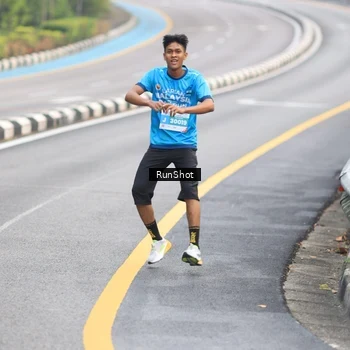 Runner Photo 7024042