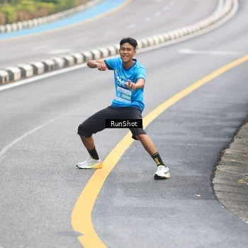 Runner Photo 7024050