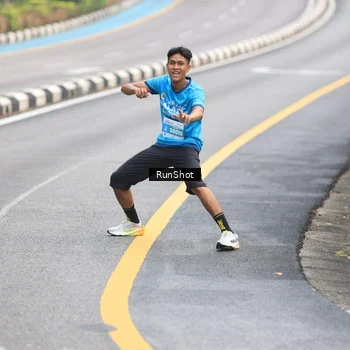 Runner Photo 7024052