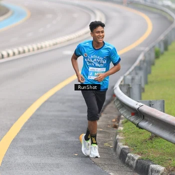 Runner Photo 7024056